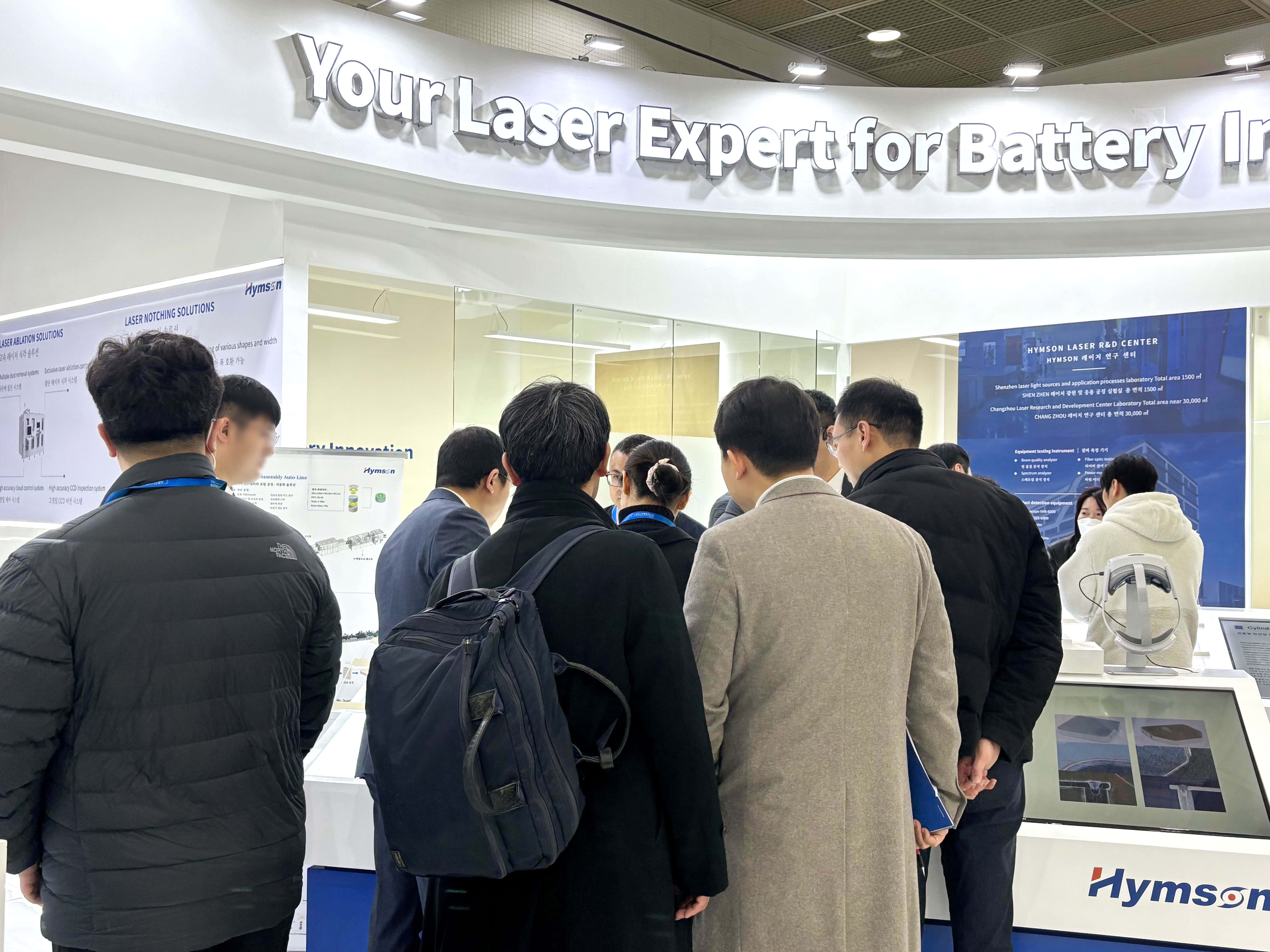 1、SVG-展柜参观 - 副本.jpg