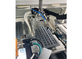 午夜在线小视频机器人取放料状态